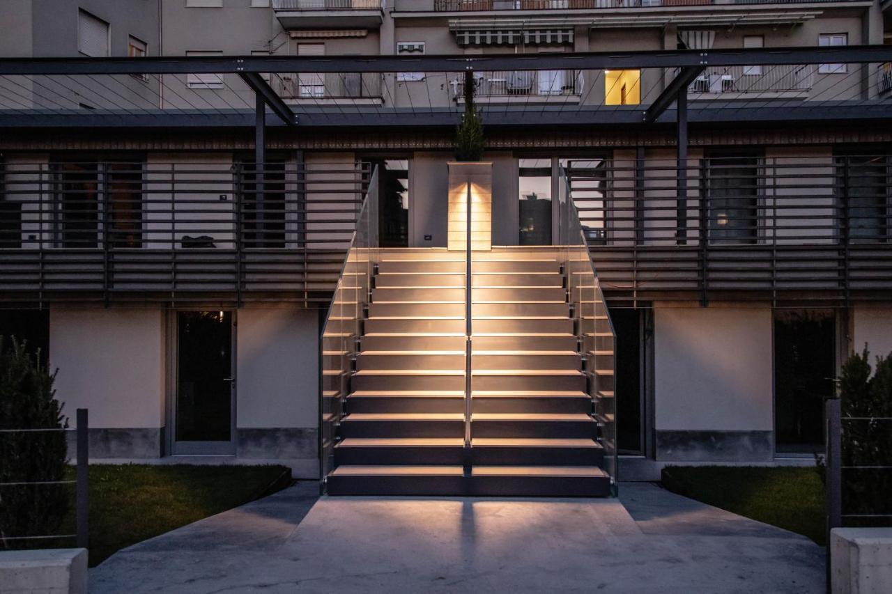Sui Generis - Urban Apartment *