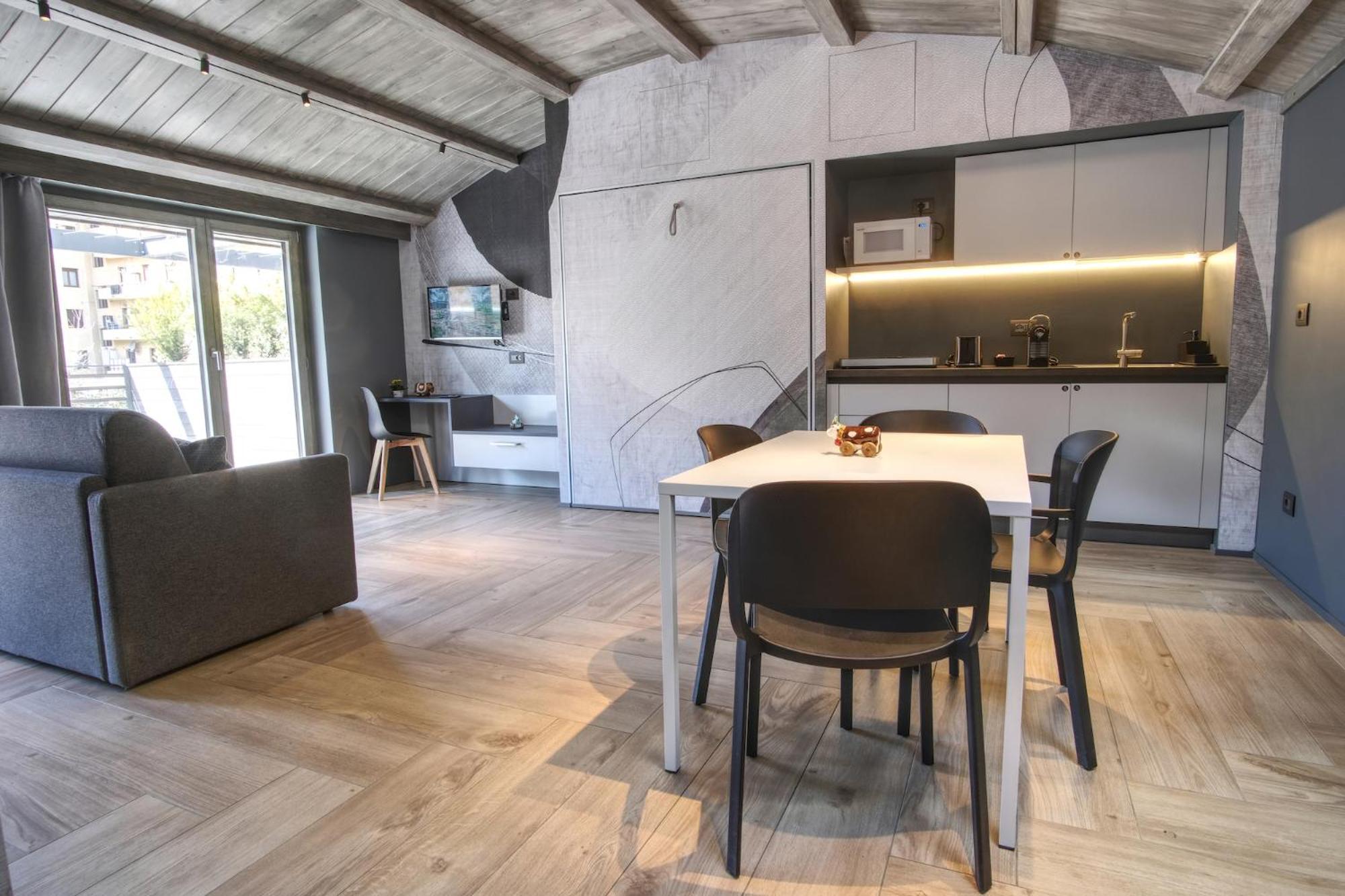 Sui Generis - Urban Apartment *